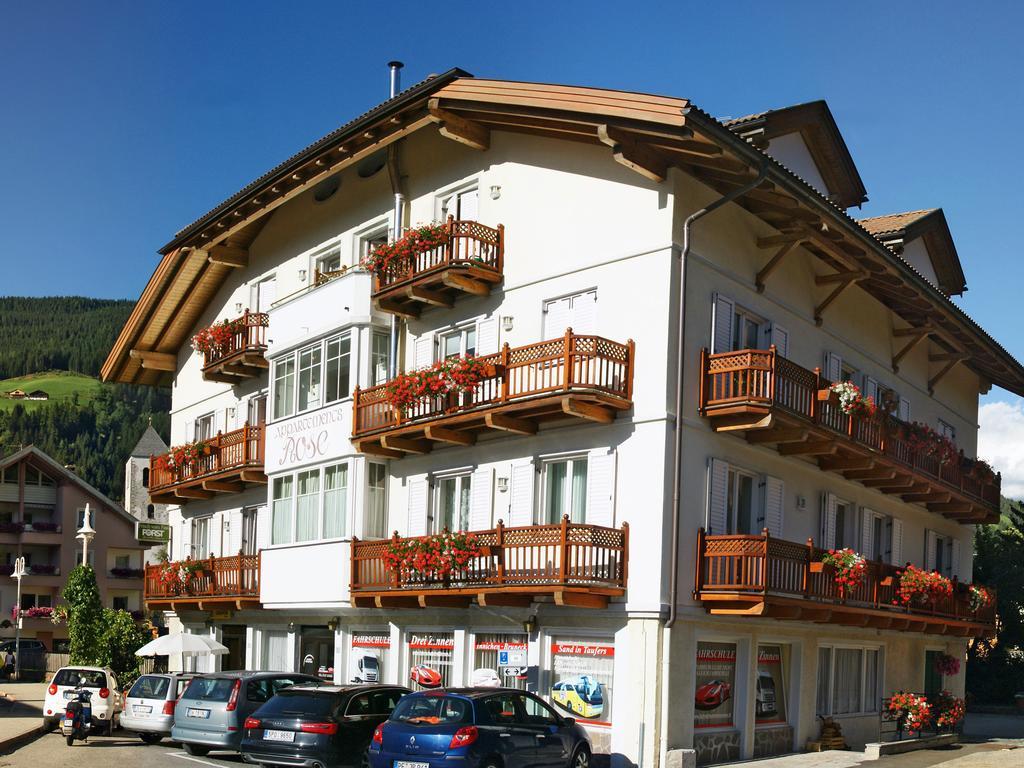 Residence Rose San Candido Eksteriør bilde